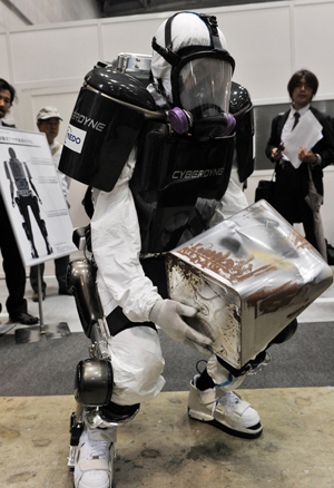Illustration for article titled Mind-controlled robot suit could help Japanese emergency crews with damaged nuclear plant